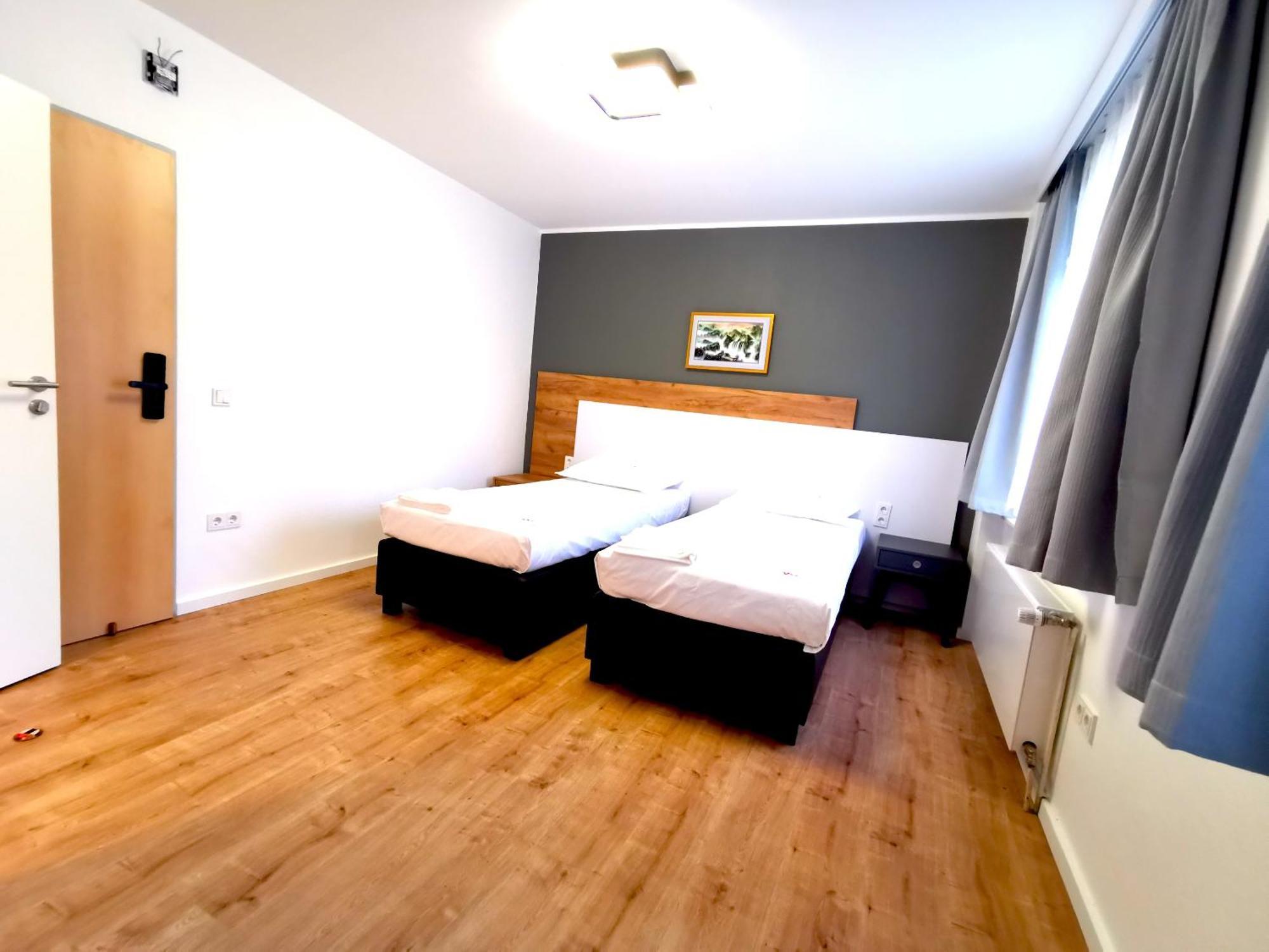 Home Inn Hotel Dormagen Dış mekan fotoğraf