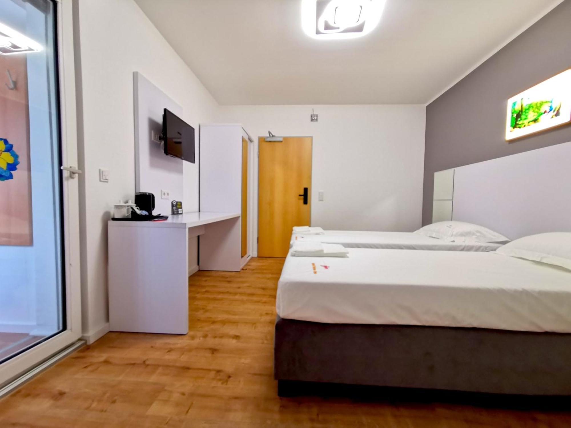 Home Inn Hotel Dormagen Dış mekan fotoğraf